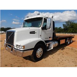 2009 VOLVO VHD64B Rollback Truck