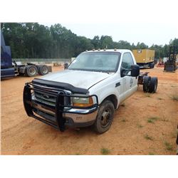 2001 FORD F350 Cab and Chassis Truck