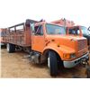 Image 2 : 1997 INTERNATIONAL 4700 Garbage / Sanitation Truck