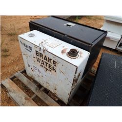 (1) FUEL TANK (1) STORAGE BOX Truck Product and Accessory