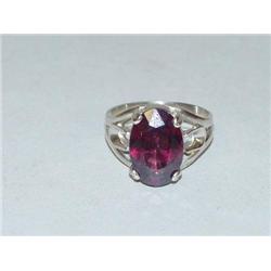 14K WHITE GOLD RING W/ RHODOLITE GARNET