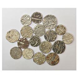 Large Lots: A group of 17 Mughal and princely state coins