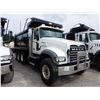 Image 4 : 2020 MACK GR64F Dump Truck