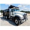 Image 4 : 2020 MACK GR64F Dump Truck