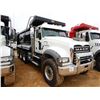 Image 4 : 2020 MACK GR64F Dump Truck