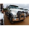 Image 4 : 2020 MACK GR64F Roll Off Truck