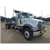 Image 4 : 2019 MACK GR64F Roll Off Truck