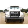 Image 5 : 2007 MACK CV713 GRANITE Roll Off Truck