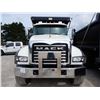 Image 5 : 2020 MACK GR64F Dump Truck