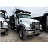 Image 4 : 2020 MACK GR64F Dump Truck