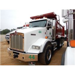 2020 KENWORTH T800 Dump Truck