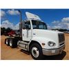 Image 4 : 2002 FREIGHTLINER FL112 Day Cab Truck