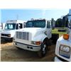 Image 1 : 2001 INTERNATIONAL 4700 Day Cab Truck