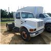 Image 2 : 2001 INTERNATIONAL 4700 Day Cab Truck