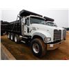 Image 4 : 2012 MACK GU713 Dump Truck