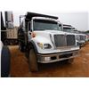 Image 4 : 2006 INTERNATIONAL 7600 Dump Truck