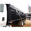 Image 6 : INTERNATIONAL 7600 Dump Truck