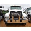 Image 5 : 2020 MACK GR64F Roll Off Truck