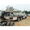 Image 2 : 1998 INTERNATIONAL 4900 Bridge Inspection / Ladder Truck