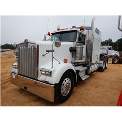 2005 KENWORTH W900 Sleeper Truck