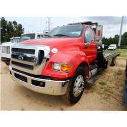 2013 FORD F750 Flatbed Truck