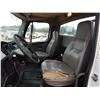 Image 8 : 2008 FREIGHTLINER M2 Cab and Chassis Truck