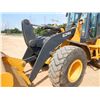 Image 6 : 2011 JOHN DEERE 624K Wheel Loader