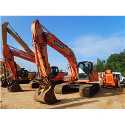 DOOSAN DX225LC Excavator