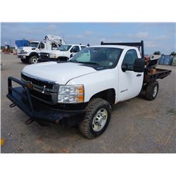 2013 CHEVROLET 2500 HD Flatbed Truck
