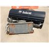 Image 3 : BOBCAT 64 Angle Broom Skid Steer Attachment