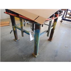 METAL TABLE Shop Equipment
