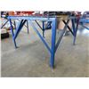 Image 4 : METAL TABLE Shop Equipment