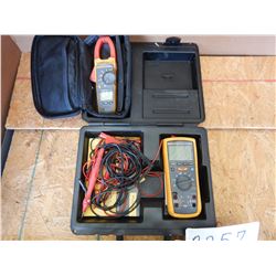 FLUKE MULTIMETERS Tool