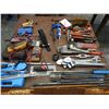 Image 2 : KOBALT/ FLUKE WRENCHES/ MULITMETERS/ PRY BARS Tool