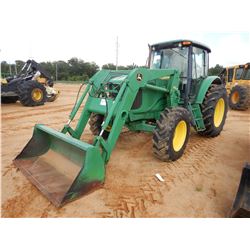 JOHN DEERE 6715 Tractor