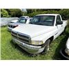 Image 1 : 2001 DODGE RAM 1500 Pickup Truck