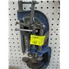 Image 1 : 5 C - CLAMPS