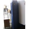 Image 1 : 30 - D-8" X W-11" X L-17" BLUE BIN