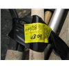 Image 2 : BUNDLE OF SHOVELS, RAKE, CONCRETE RAKE