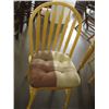 Image 2 : WOODEN DINETTE TABLE WITH 4 ARROW BACK CHAIRS
