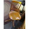Image 2 : ANTIQUE ROLL TOP DESK WITH MATCHING CHAIR