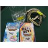 Image 1 : SET OF HORSESHOES, BATHROOM BOOKS, ICE BUCKET