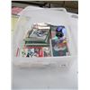 Image 1 : BIN OF ASSORTED HOCKEY CARDS