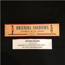 VERY RARE BRITAINS SOLDIERS SET of 4 ROYAL CORPS SIGNALS M/C DESPATCH MOTORCYCLE RIDERS (England)