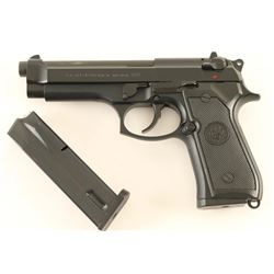 Beretta Model 92FS 9mm SN: BER323521Z