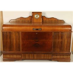Roos Hope Chest