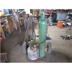 CUTTING TORCH CART & PROPANE TANK (GREEN TANK DOES NOT SELL)