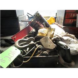 MISC TO THE RIGHT OF BLUE CABINET