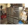 Image 16 : APPROX 18 DRAWER NUSTEEL CABINET WITH LARGE AMOUNT OF TOOLS
