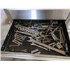 Image 7 : APPROX 18 DRAWER NUSTEEL CABINET WITH LARGE AMOUNT OF TOOLS